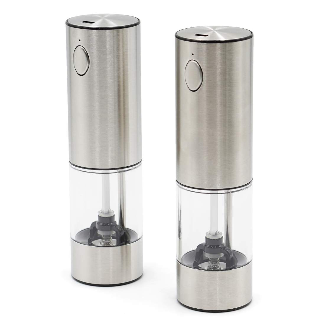 Salt and pepper mill set